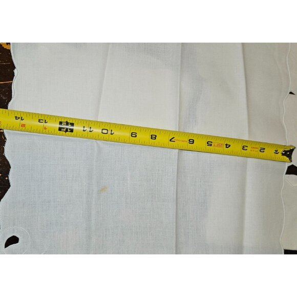 5 Vintage Napkins Linen White Floral Embroidered Scalloped Edges 14x14 Inches - Picture 4 of 5